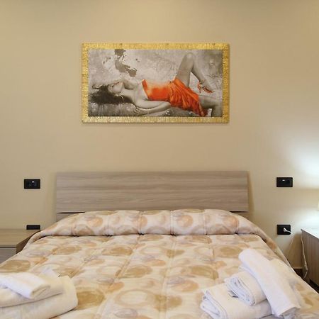 Casa Vacanze Corso Roma บรินดิซิ ภายนอก รูปภาพ