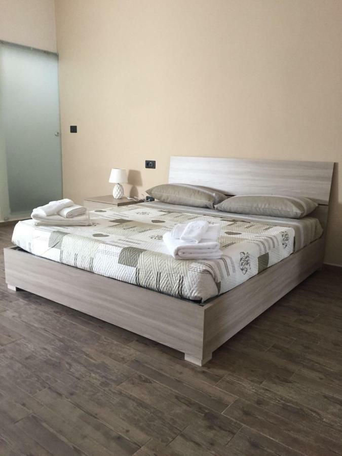 Casa Vacanze Corso Roma บรินดิซิ ภายนอก รูปภาพ