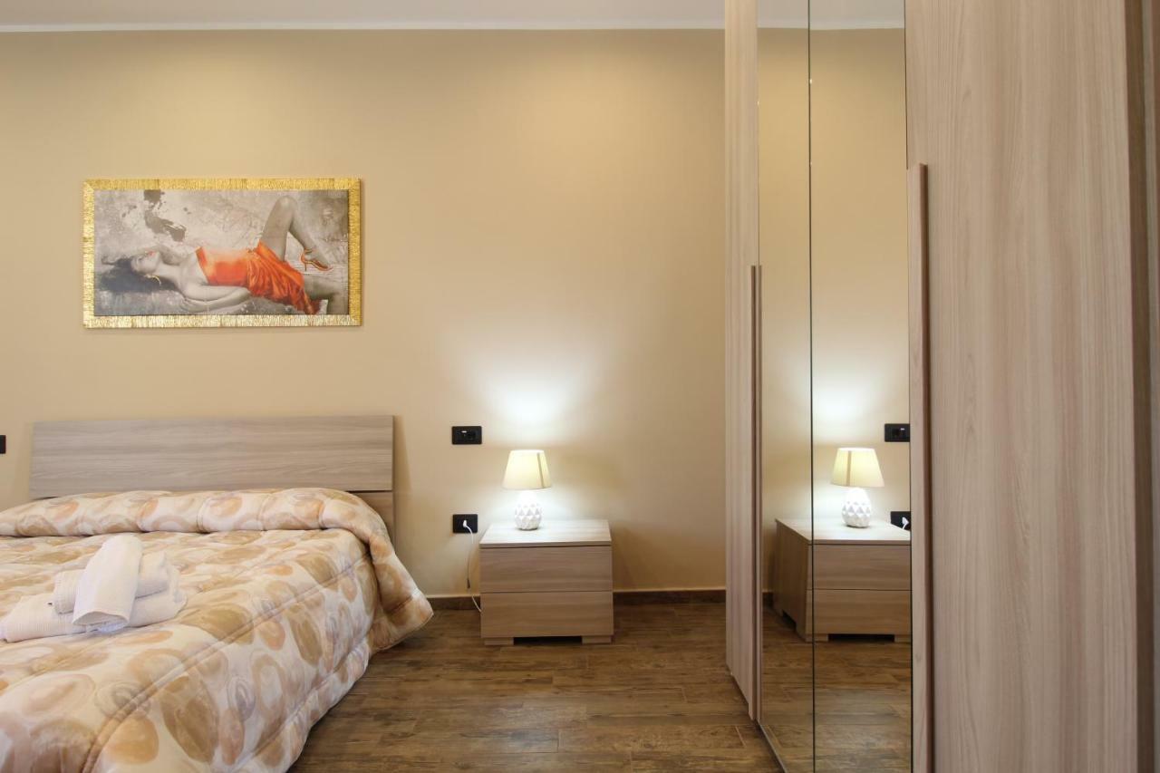Casa Vacanze Corso Roma บรินดิซิ ภายนอก รูปภาพ