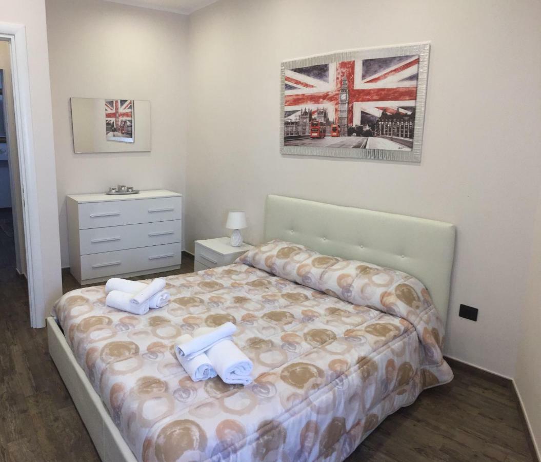 Casa Vacanze Corso Roma บรินดิซิ ภายนอก รูปภาพ